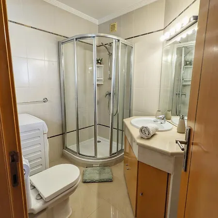 Semesterbostad Quintaloes, 5 Mins From Old Town *