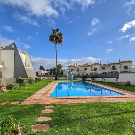 Quintaloes, 5 Mins From Old Town * Albufeira